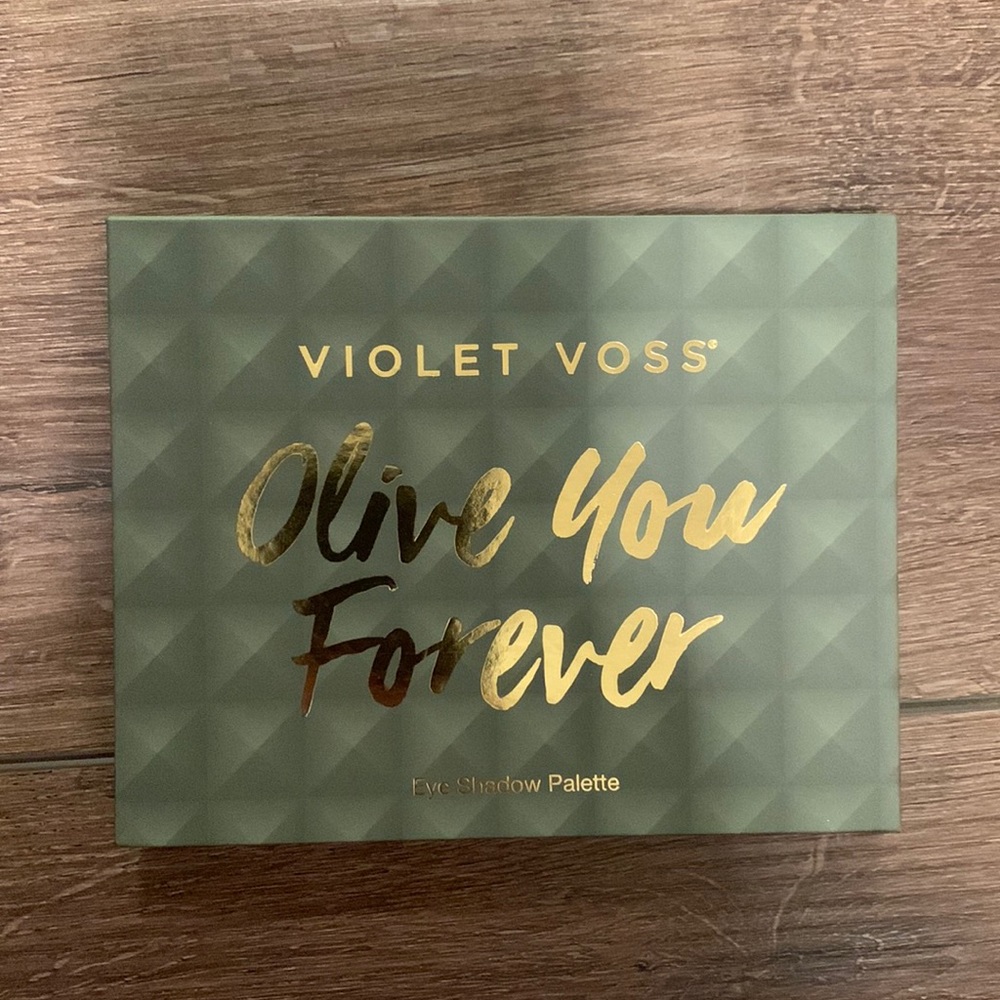 Violet Voss Olive You Forever eyeshadow palette